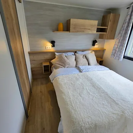 El - Luxe Met Privé Terras Aan Het Water Chalet
